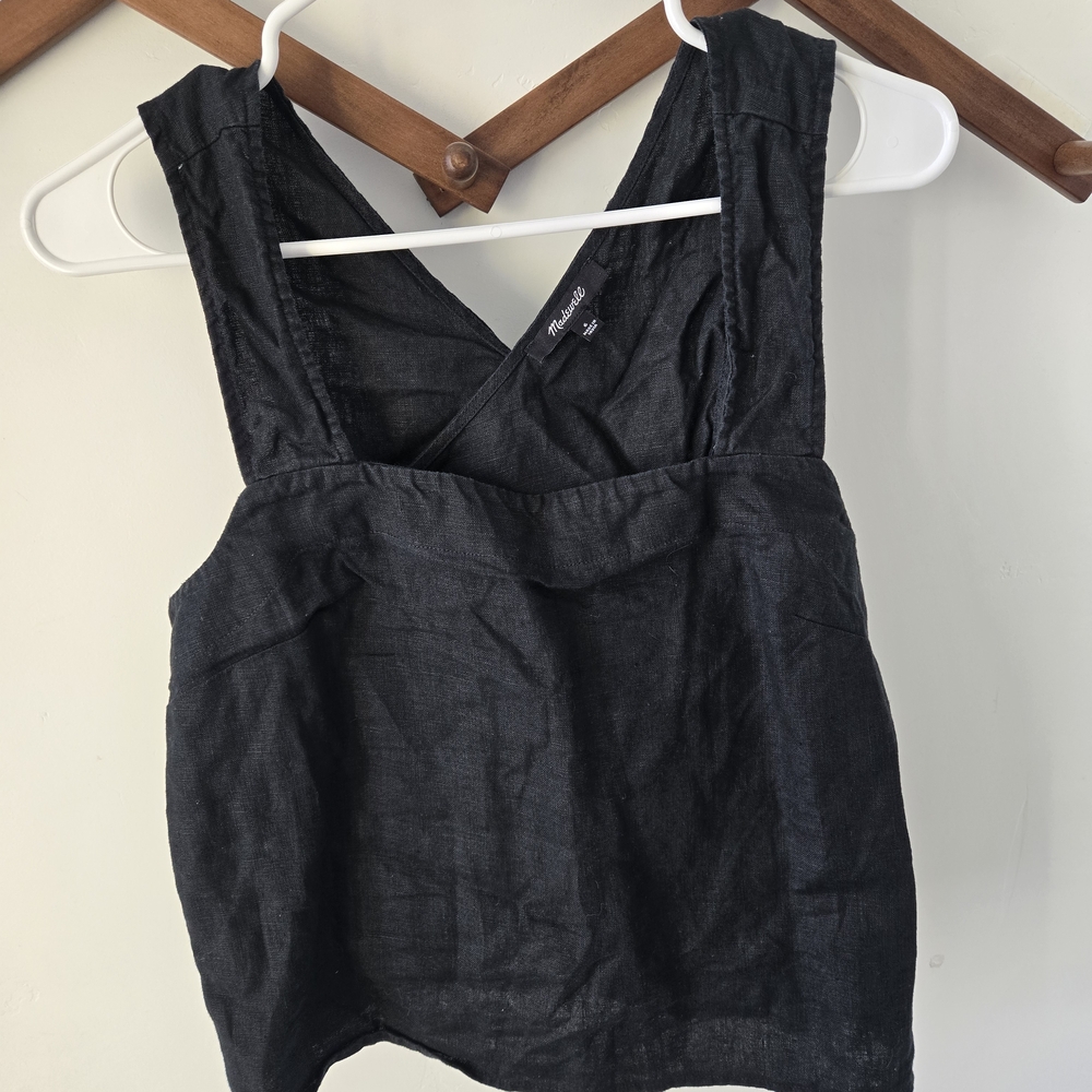 Women's Black Sleeveless Top